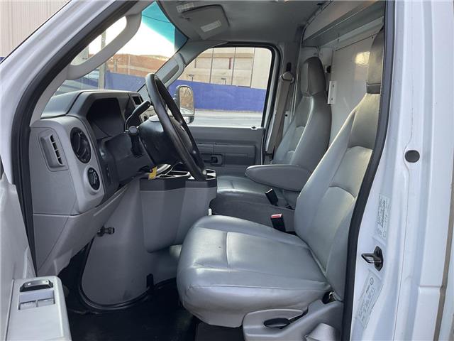 2017 Ford E-450 Cutaway Base (Stk: 4896) in KITCHENER - Image 10 of 18