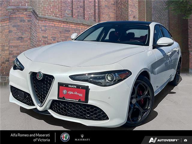 2018 Alfa Romeo Giulia ti (Stk: 912470) in Victoria - Image 1 of 25