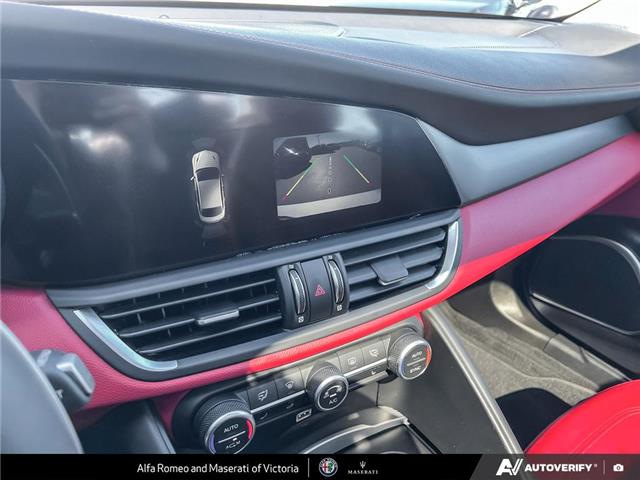 2018 Alfa Romeo Giulia ti (Stk: 912470) in Victoria - Image 18 of 25