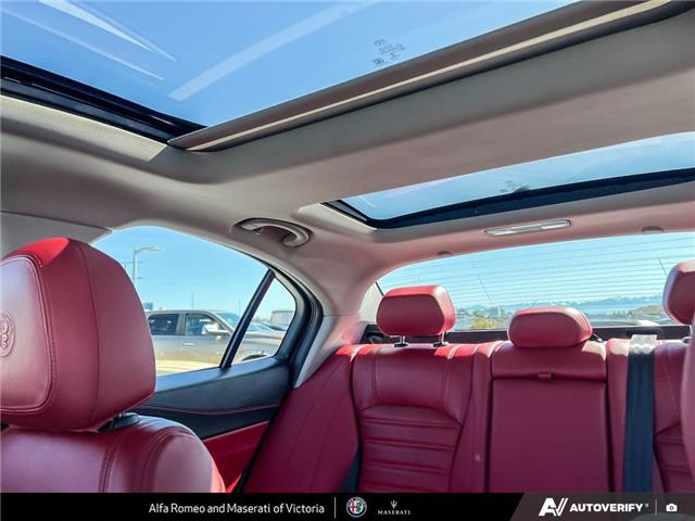 2018 Alfa Romeo Giulia ti (Stk: 912470) in Victoria - Image 20 of 25