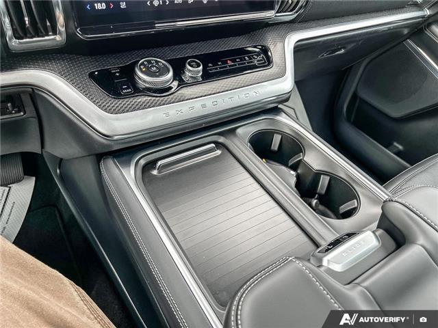 2025 Ford Expedition Max Platinum (Stk: RJ0H2768) in Hamilton - Image 13 of 19