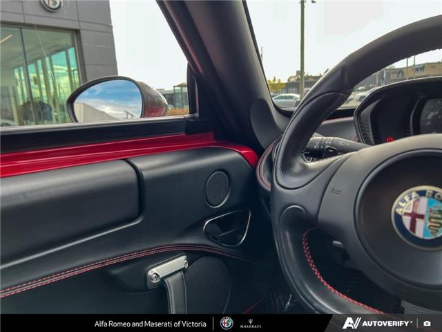 2015 Alfa Romeo 4C Base (Stk: 912461) in Victoria - Image 15 of 21