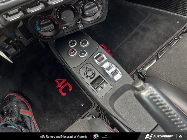 2015 Alfa Romeo 4C Base (Stk: 912461) in Victoria - Image 16 of 21