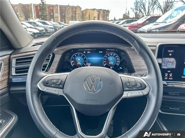 2025 Volkswagen Atlas 2.0 TSI Highline (Stk: KU0490) in Okotoks - Image 13 of 24