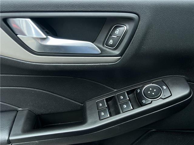 2021 Ford Escape SE (Stk: 26104) in Sudbury - Image 4 of 14