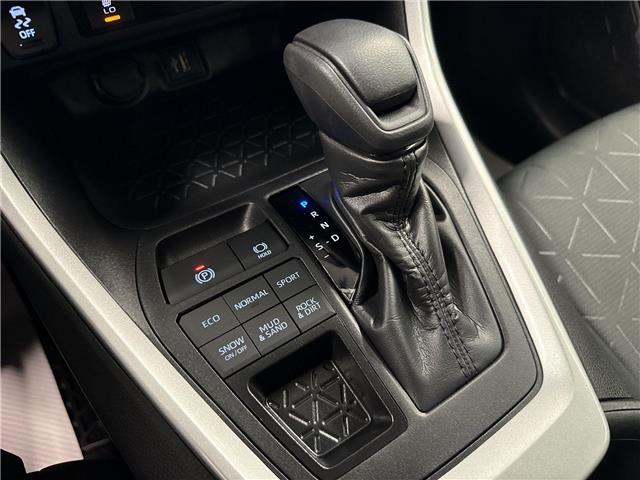2025 Toyota RAV4 XLE (Stk: 11105427A) in Markham - Image 24 of 28