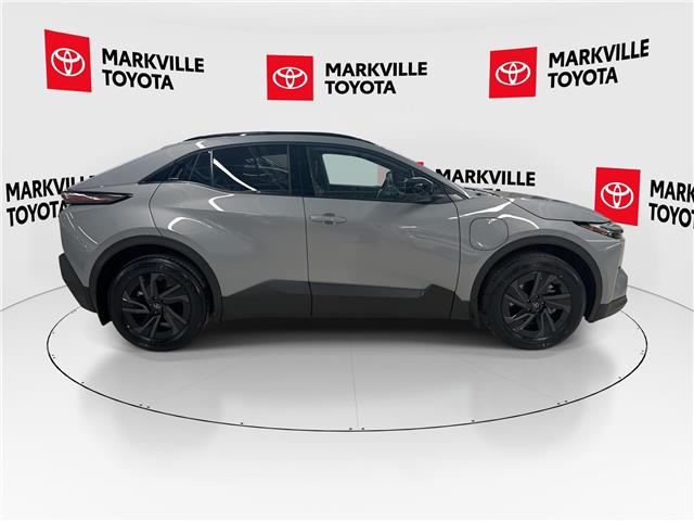 2026 Toyota C-HR XSE (Stk: 11105903) in Markham - Image 11 of 14