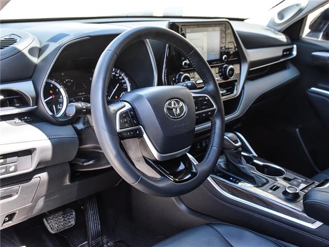 2022 Toyota Highlander Limited (Stk: P9696) in Toronto - Image 11 of 29