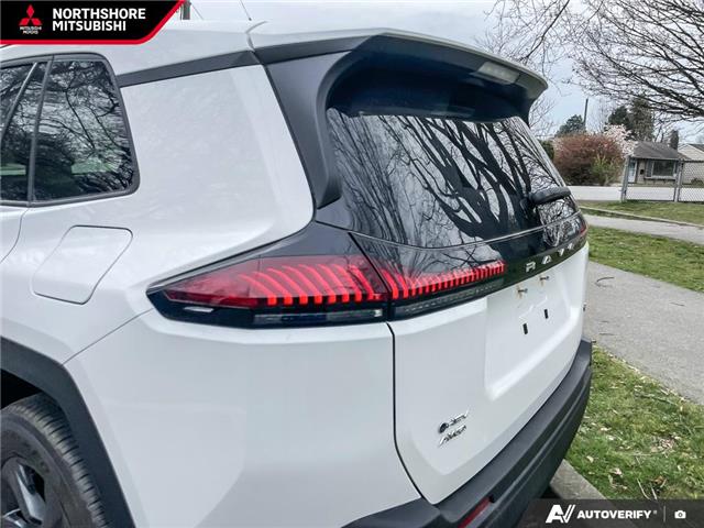 2026 Toyota RAV4 LE (Stk: Z010596) in North Vancouver - Image 10 of 24