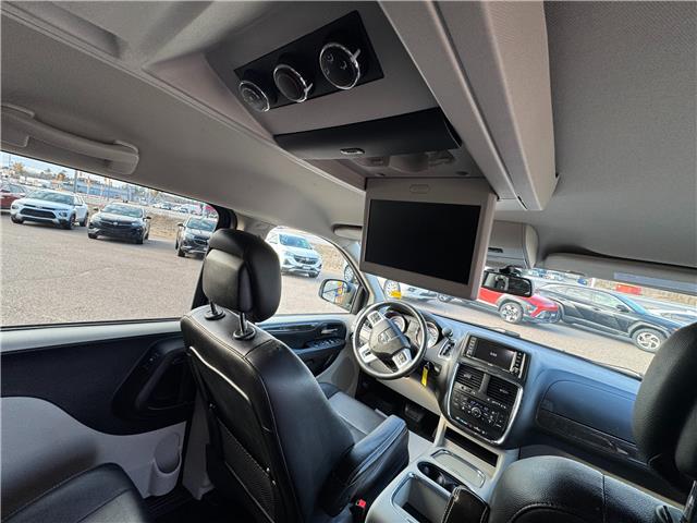 2019 Dodge Grand Caravan Crew (Stk: P7641) in Pembroke - Image 16 of 24