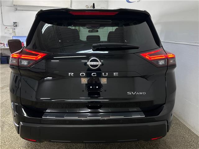 2024 Nissan Rogue SV Moonroof (Stk: 43846J) in Belleville - Image 6 of 31