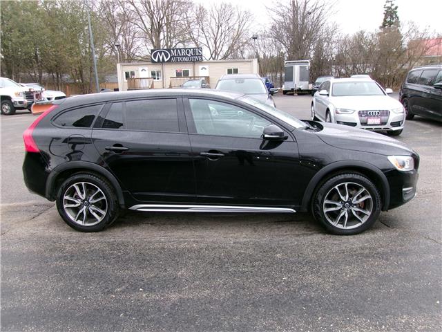 2017 Volvo V60 Cross Country T5 Premier in Kitchener - Image 10 of 26