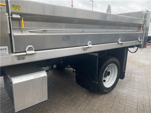 2026 Ford F-550 Chassis  (Stk: 2600490) in Ottawa - Image 6 of 25