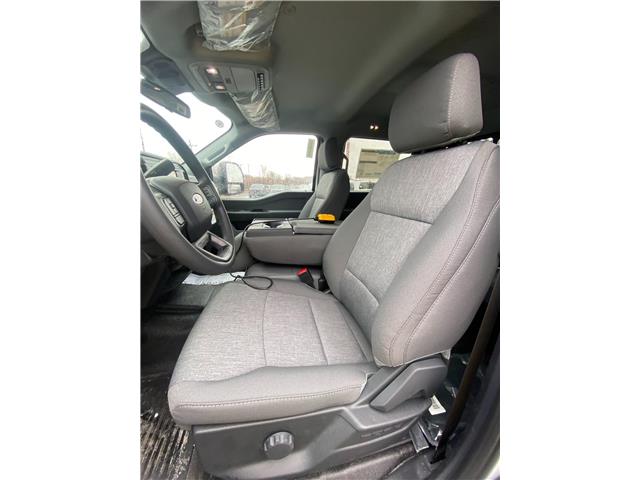 2026 Ford F-550 Chassis  (Stk: 2600490) in Ottawa - Image 11 of 25