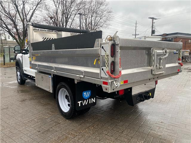 2026 Ford F-550 Chassis  (Stk: 2600870) in Ottawa - Image 4 of 18