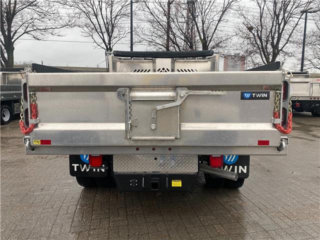 2026 Ford F-550 Chassis  (Stk: 2600870) in Ottawa - Image 5 of 18