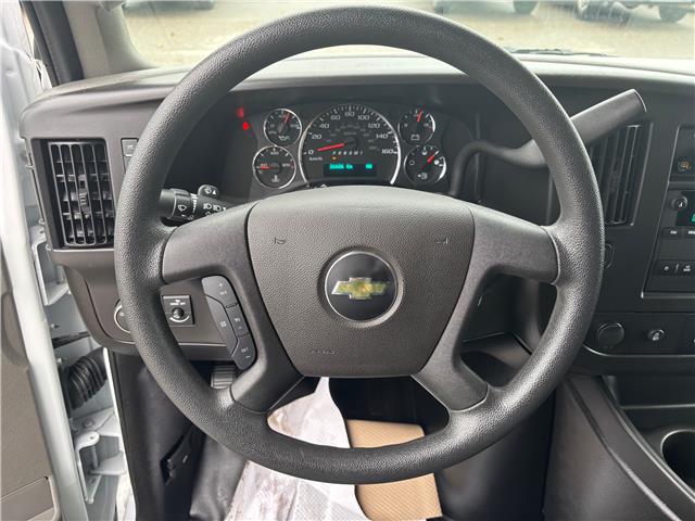 2024 Chevrolet Express 2500 Work Van (Stk: U9126A) in Uxbridge - Image 12 of 30