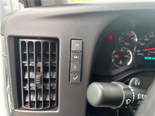 2024 Chevrolet Express 2500 Work Van (Stk: U9126A) in Uxbridge - Image 18 of 30