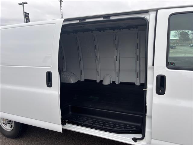 2024 Chevrolet Express 2500 Work Van (Stk: U9126A) in Uxbridge - Image 29 of 30