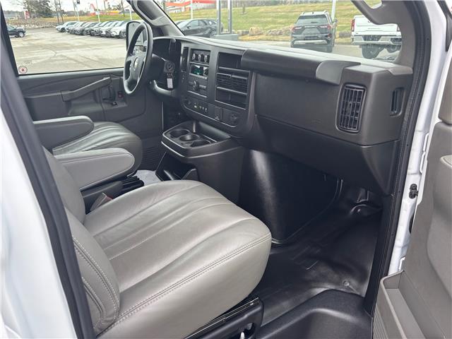 2024 Chevrolet Express 2500 Work Van (Stk: U9126A) in Uxbridge - Image 24 of 30