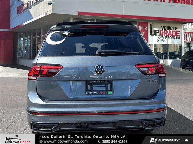 2024 Volkswagen Tiguan Comfortline R-Line Black Edition (Stk: B2600705) in North York - Image 9 of 16