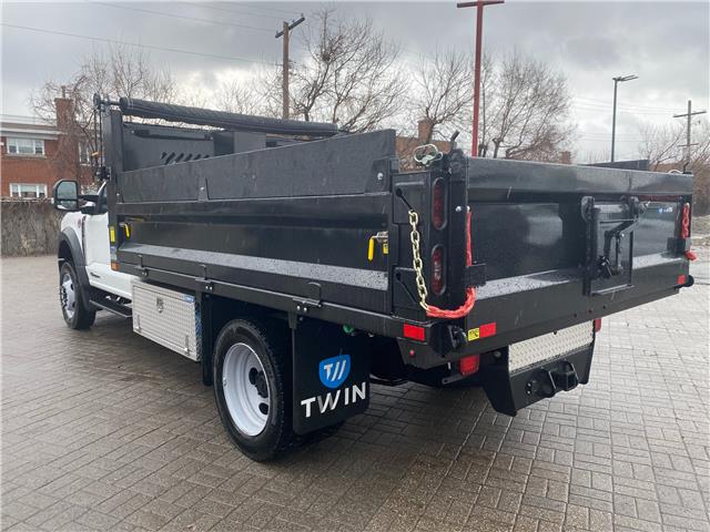 2026 Ford F-550 Chassis  (Stk: 2600850) in Ottawa - Image 4 of 17
