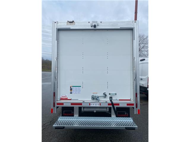 2026 Ford Transit-350 Cutaway Base (Stk: 2603250) in Ottawa - Image 4 of 15