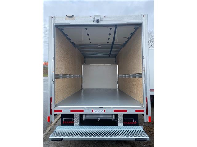 2026 Ford Transit-350 Cutaway Base (Stk: 2603250) in Ottawa - Image 5 of 15
