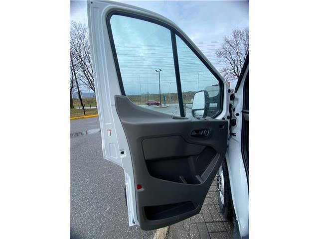 2026 Ford Transit-350 Cutaway Base (Stk: 2603250) in Ottawa - Image 6 of 15