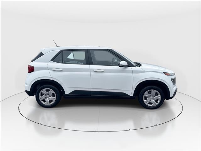 2025 Hyundai Venue ESSENTIAL (Stk: 16105214A) in Markham - Image 9 of 13