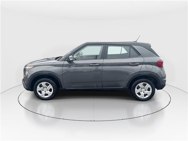 2025 Hyundai Venue Essential w/Two-Tone (Stk: 16U101686) in Markham - Image 5 of 14