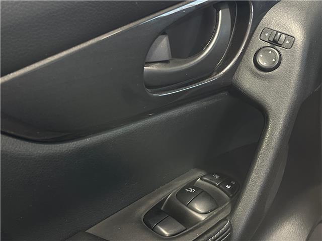 2019 Nissan Rogue S (Stk: P26001A) in Mississauga - Image 11 of 22