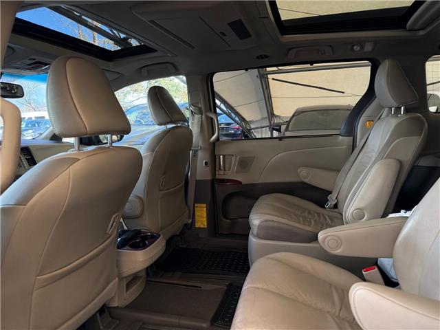 2011 Toyota Sienna Limited 7 Passenger (Stk: 260641A) in Calgary - Image 16 of 17