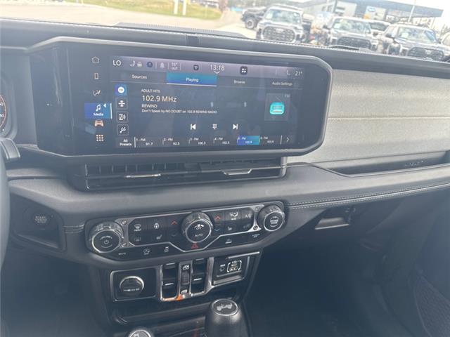 2024 Jeep Wrangler Sahara (Stk: W256469K) in Cranbrook - Image 16 of 19