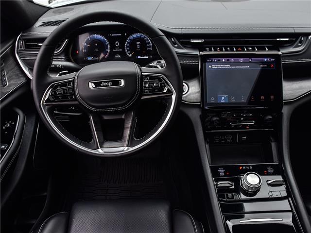 2025 Jeep Grand Cherokee Overland (Stk: 25-0025) in Toronto - Image 17 of 30