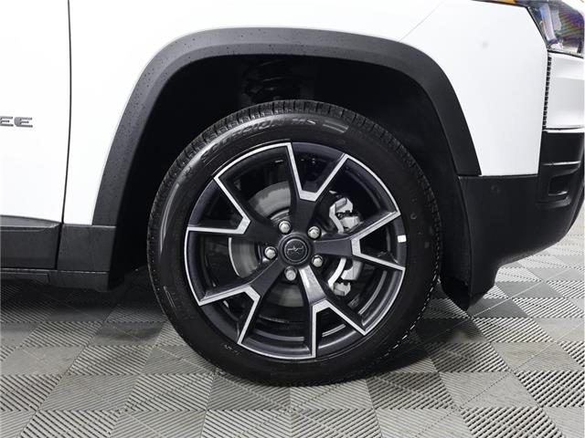 2026 Jeep Cherokee  (Stk: 26J091) in Calgary - Image 4 of 19