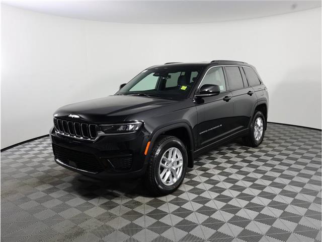 2026 Jeep Grand Cherokee Base (Stk: 26J098) in Calgary - Image 1 of 19