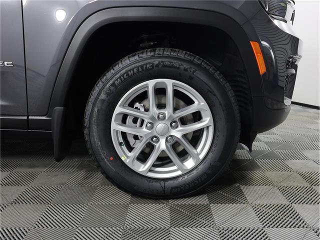 2026 Jeep Grand Cherokee Base (Stk: 26J102) in Calgary - Image 4 of 18