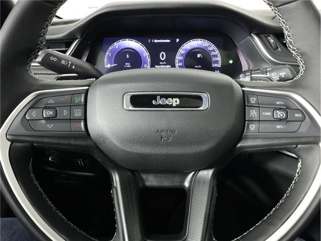 2026 Jeep Grand Cherokee Base (Stk: 26J102) in Calgary - Image 15 of 18