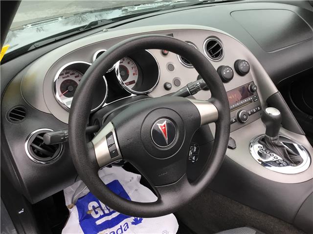 2008 Pontiac Solstice Base (Stk: B3390) in Cornwall - Image 4 of 30