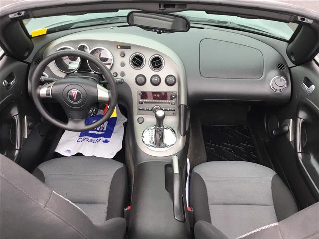 2008 Pontiac Solstice Base (Stk: B3390) in Cornwall - Image 5 of 30