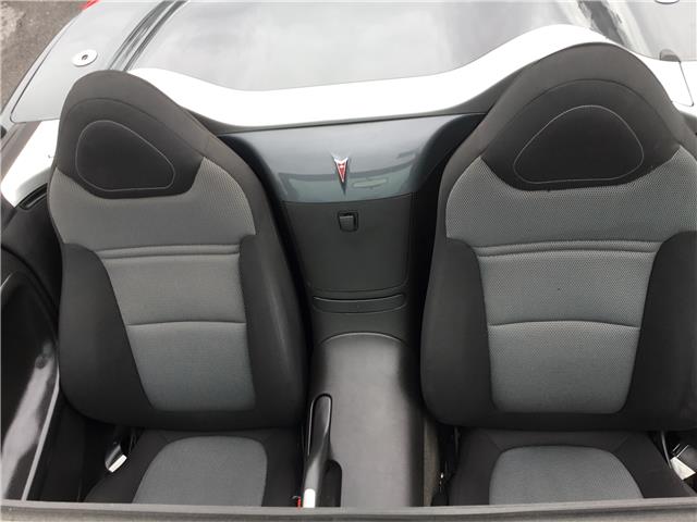 2008 Pontiac Solstice Base (Stk: B3390) in Cornwall - Image 15 of 30