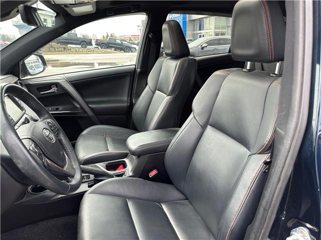 2017 Toyota RAV4 SE (Stk: N17235AA) in Newmarket - Image 6 of 7