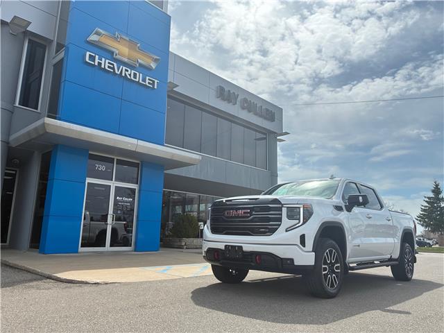 2025 GMC Sierra 1500 AT4 White with 36,902km at $73,999