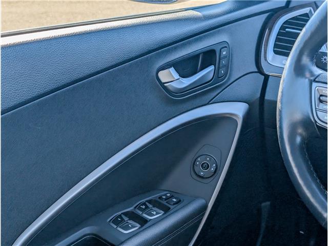 2017 Hyundai Santa Fe XL Limited (Stk: WN26404A) in Welland - Image 14 of 33 2017 Hyundai Santa Fe XL Limited (Stk: WN26404A) in Welland - Image 14 of 33
