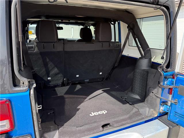 2015 Jeep Wrangler Unlimited Sahara (Stk: U11054A) in London - Image 7 of 19