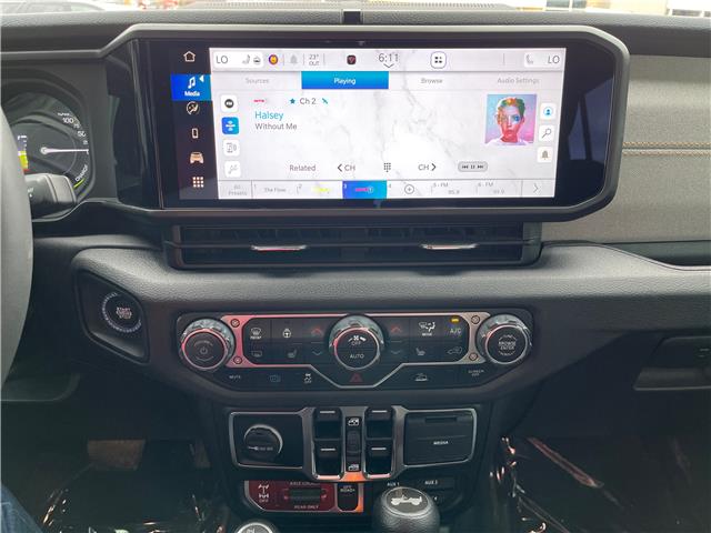 2024 Jeep Wrangler 4xe Sport S (Stk: 24-011L) in Sarnia - Image 18 of 26