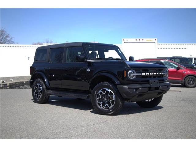 2025 Ford Bronco Outer Banks (Stk: DU8304) in Ottawa - Image 1 of 15