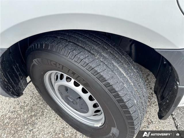 2021 Mercedes-Benz Sprinter 2500 Standard Roof I4 Diesel (Stk: L3194) in London - Image 7 of 25