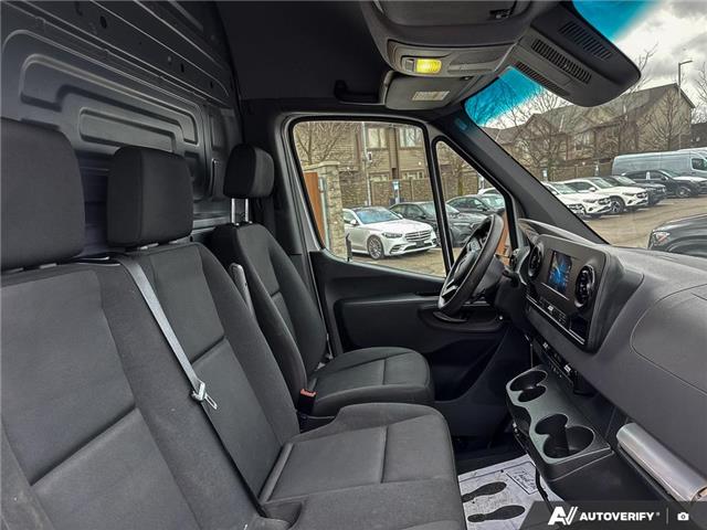 2021 Mercedes-Benz Sprinter 2500 Standard Roof I4 Diesel (Stk: L3194) in London - Image 24 of 25